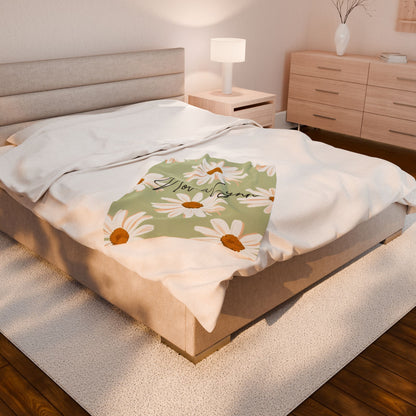 Cozy Floral Plush Blanket, Personalized Throw Blanket for Home, Gift for Her, Wedding Gift, Nursery Decor, Soft and Warm Blanket